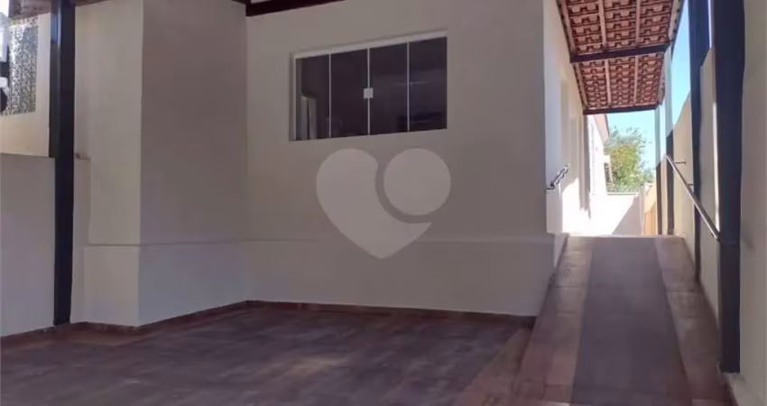 Casa com 5 quartos à venda na Rua Treze de Maio, Centro, Bauru