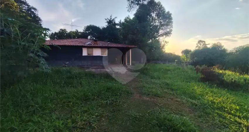Fazenda à venda na Vila Santa Maria, Piratininga 