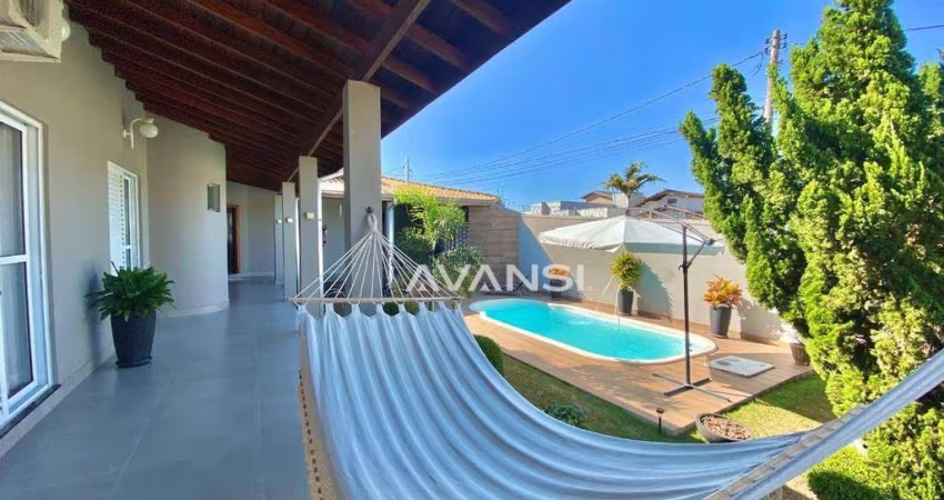 Casa com 3 dormitórios à venda, 206 m² por R$ 968.000,00 - Jardim Maria Helena - Nova Odessa/SP