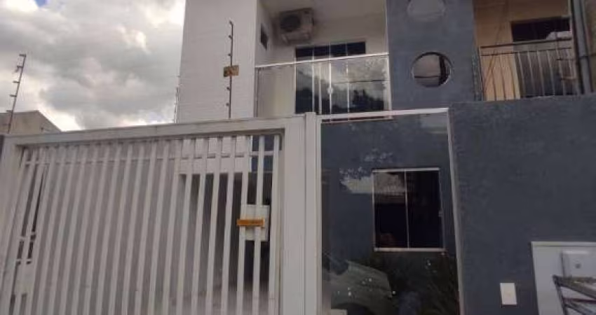 Sobrado com 3 dormitórios à venda, 142 m² por R$ 720.000,00 - Padovani - Cascavel/PR