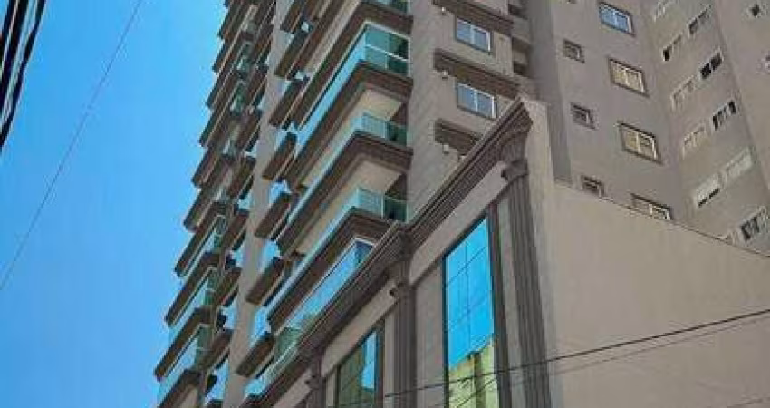 Apartamento com 3 dormitórios à venda por R$ 2.800.000,00 - Meia Praia - Itapema/SC