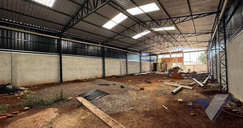 Barracão para alugar, 384 m² por r$ 7.900,00/mês - esmeralda - cascavel/pr