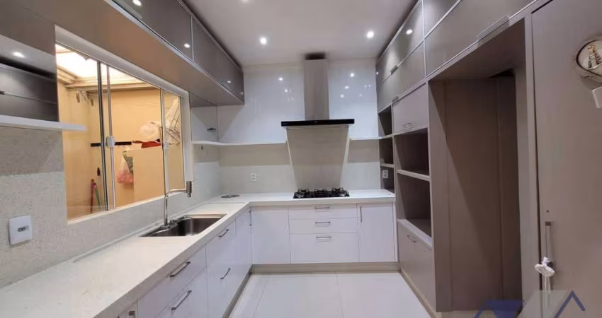 Sobrado com 3 dormitórios para alugar, 143 m² por R$ 5.150,00/mês - Maria Luiza - Cascavel/PR
