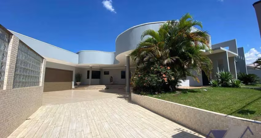Casa com 4 dormitórios para alugar, 420 m² por R$ 11.250,00/mês - Maria Luiza - Cascavel/PR
