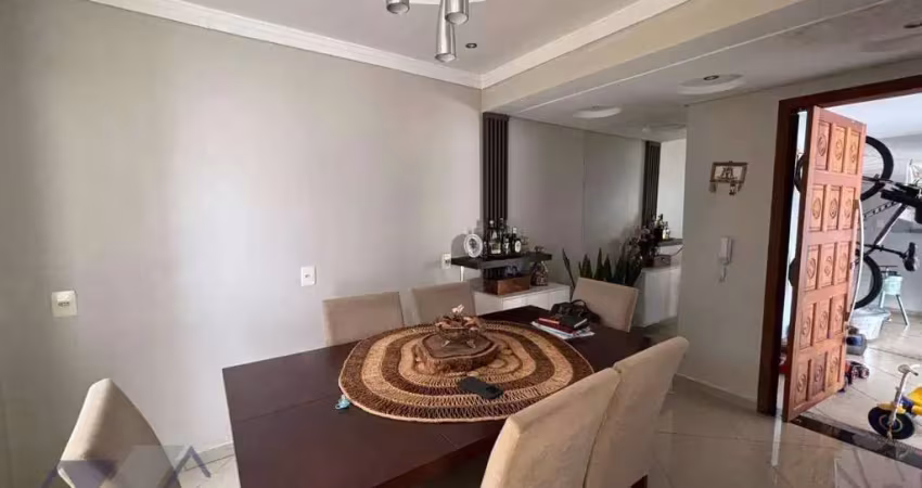 Sobrado com 2 dormitórios à venda, 441 m² por r$ 900.000,00 - região do lago - cascavel/pr