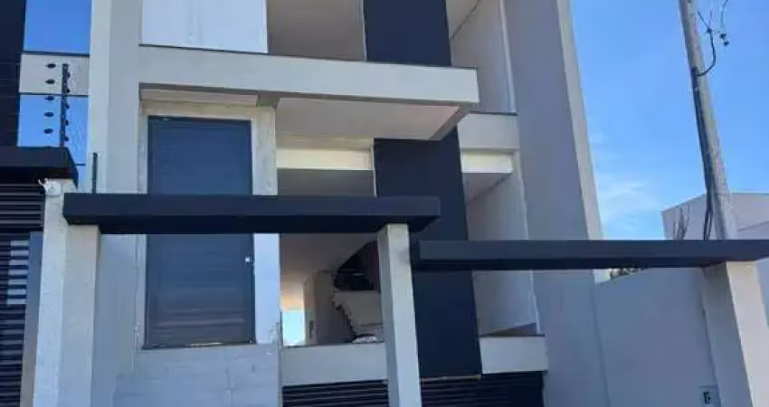Triplex com 4 suítes sendo e elevador privativo 100% mobiliado