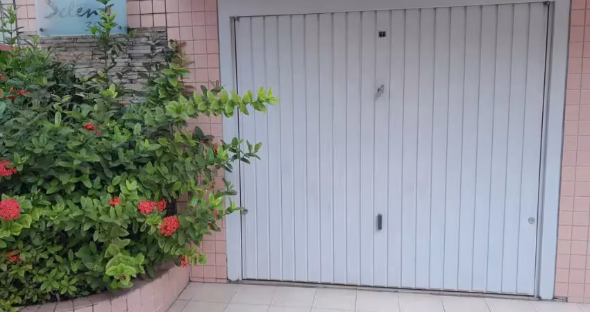 Embare- apartamento 2 dormitórios-dep completa-gar fechada- 1º andar- frente- ref 2334