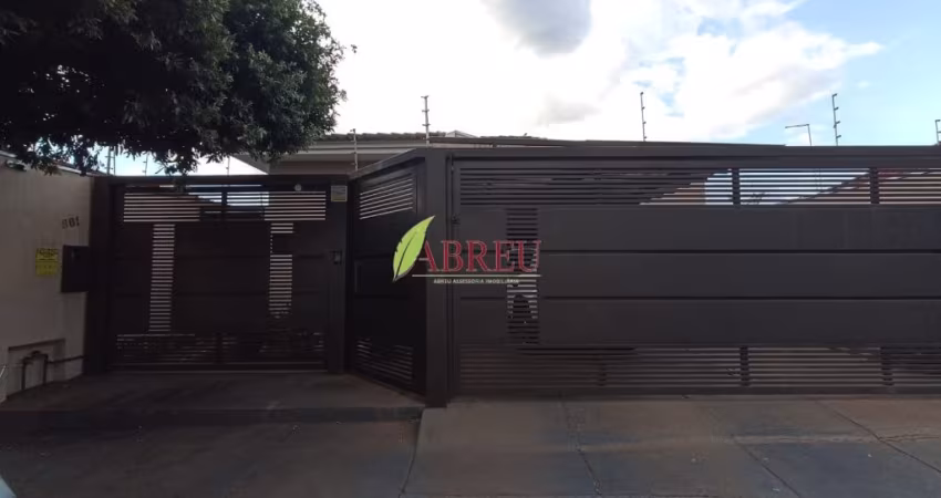 Casa com 4 dormitórios e piscina à venda, 250,24 m² por R$ 670.000,00 – Centro – Cosmorama/SP
