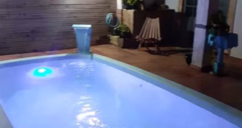 BELA CASA COM PISCINA  NA BARRA DE TRAMANDAÍ