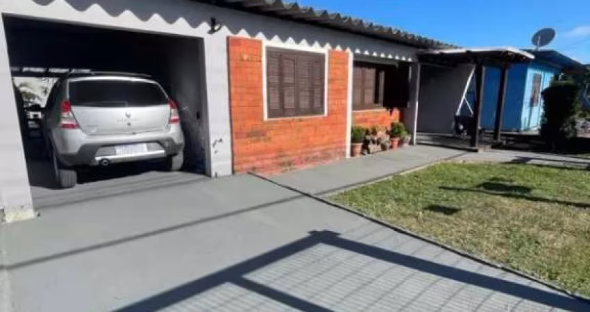 Excelente casa ao lado do Centrinho de Nova Tramandaí