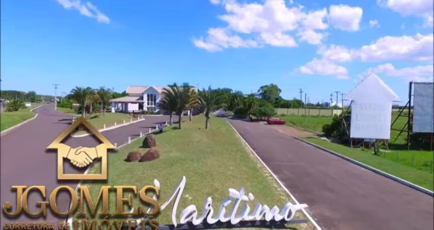 CASA NO CONDOMINIO MARÍTIMO