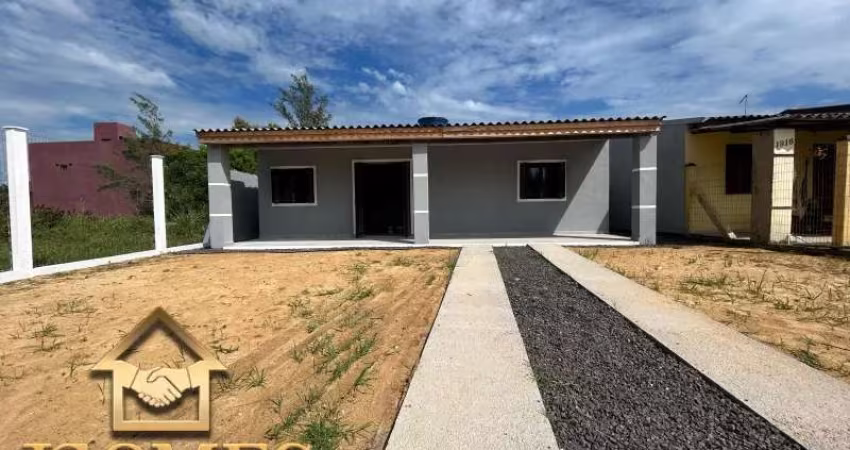 CASA DE QUATRO DORMITÓRIOS EM NOVA TRAMANDAÍ
