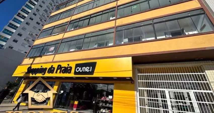 Excelente apartamento de frente para a Emancipação