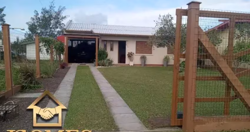 Linda casa de alvenaria em nova tramandaí,  próximo a mercado, padaria, farmácia e todo comercio local