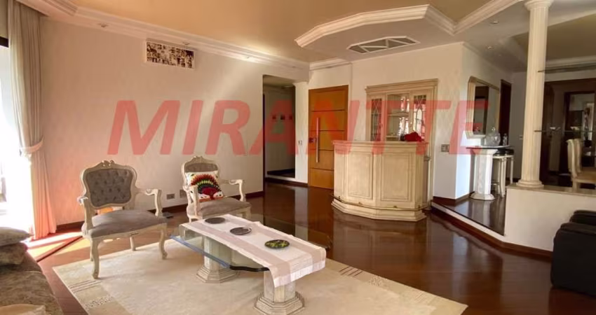 Apartamento de 230m² com 4 quartos em Santana