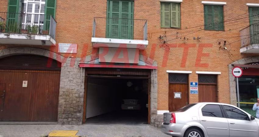 Sobrado de 200m² com 4 quartos em Santana