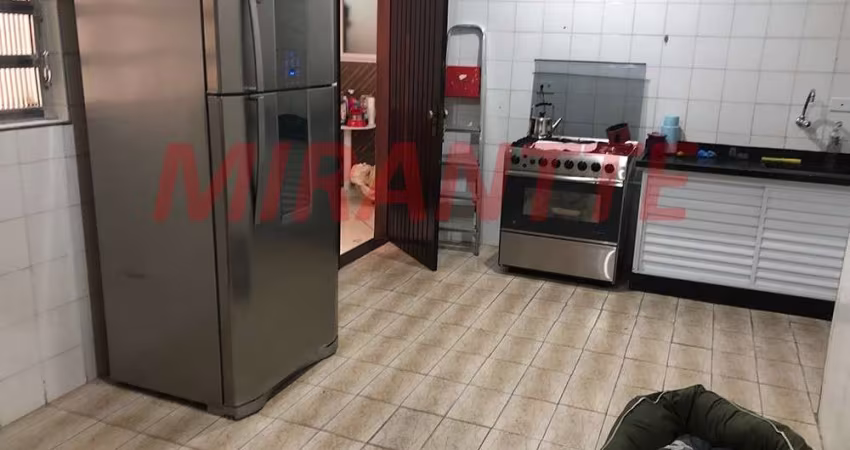 Sobrado de 295m² com 6 quartos em Vila Romero