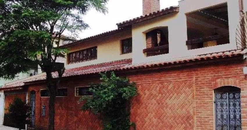 Sobrado de 186m² com 5 quartos em Tremembe