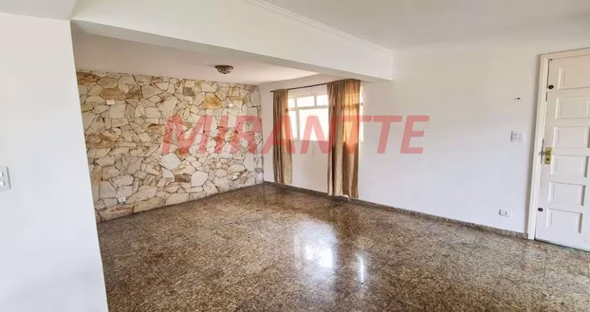 Sobrado de 290m² com 4 quartos em Tremembe