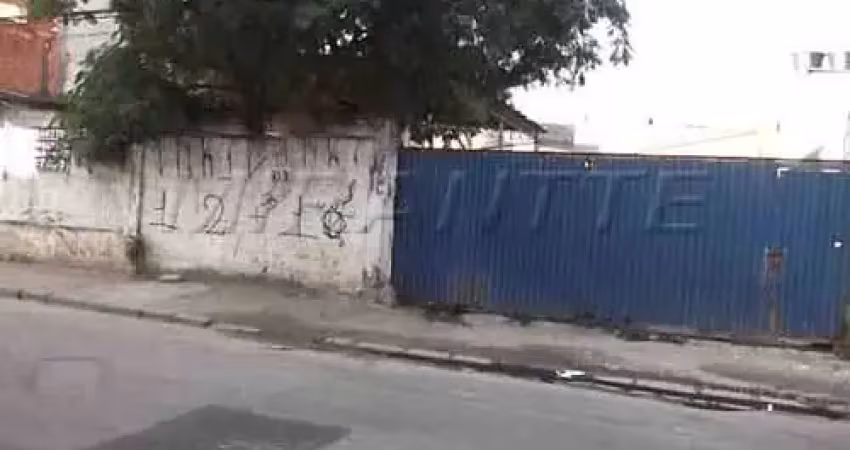 Terreno de 800m² em Jardim Brasil