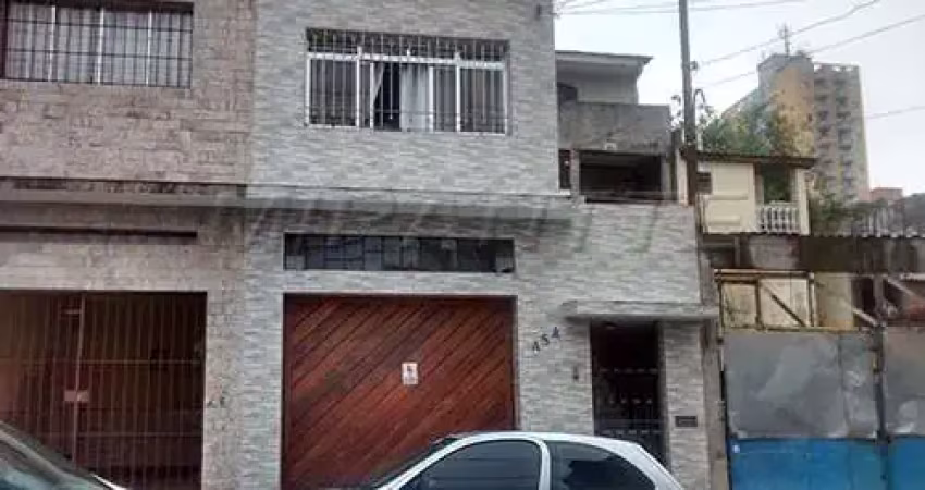 Sobrado de 220m² com 2 quartos em Vila Aurora
