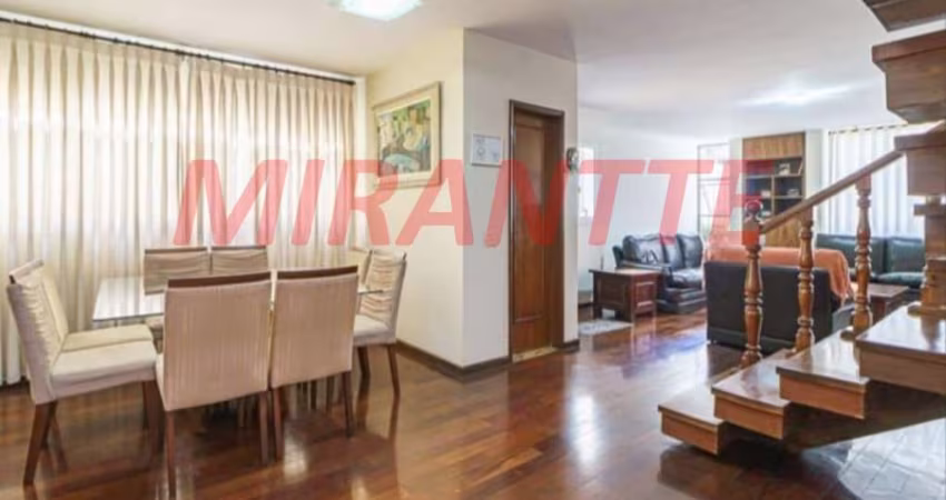 Sobrado de 251m² com 4 quartos em Jardim São Paulo