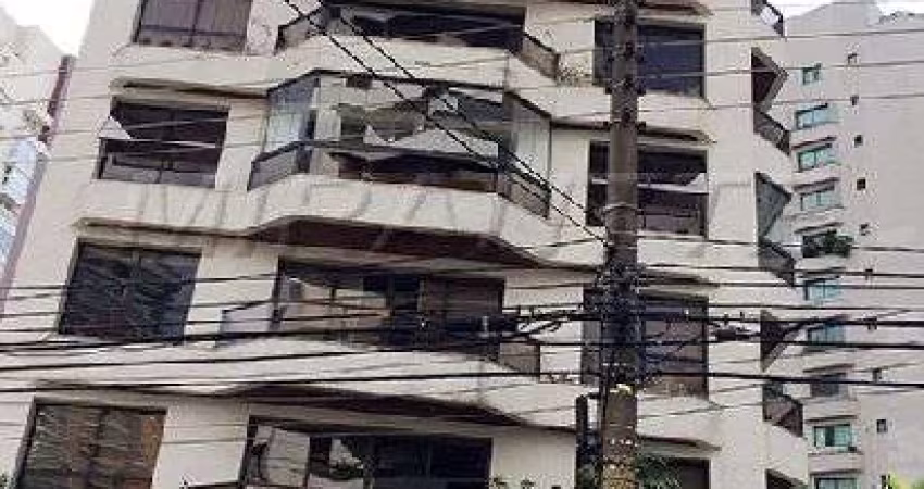 Apartamento de 240m² com 4 quartos em Santana