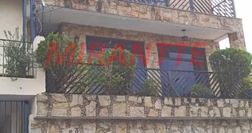Sobrado com 3 quartos em Vila Nivi