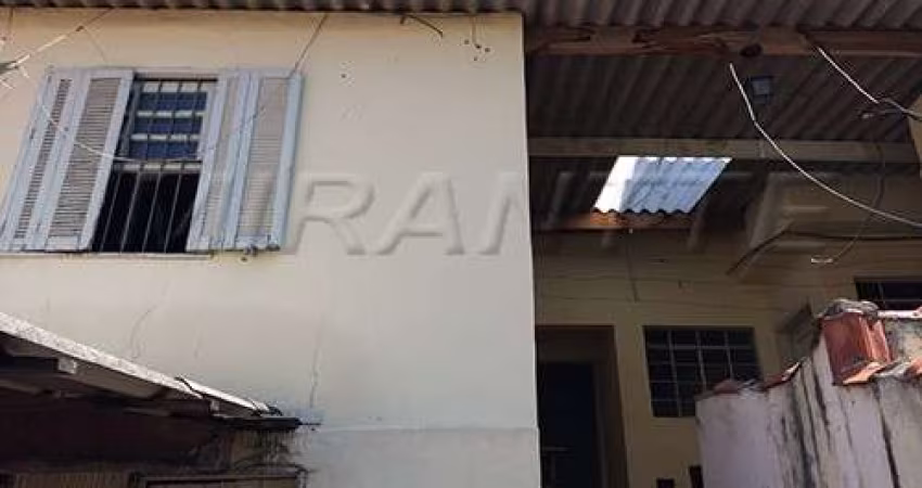 Sobrado de 210m² com 1 quartos em Santa Terezinha