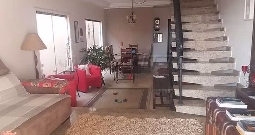 Sobrado de 168m² com 3 quartos em Parada Inglesa