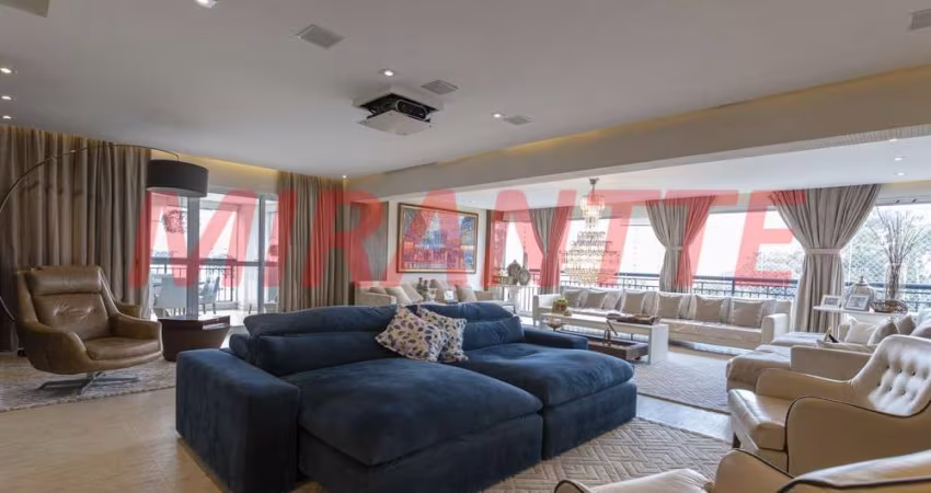 Apartamento de 264m² com 3 quartos em Santa Terezinha
