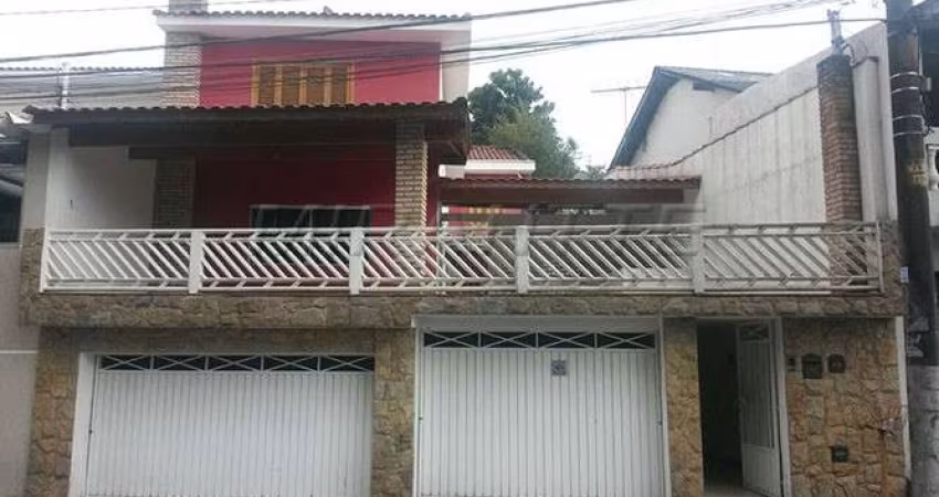 Sobrado de 250m² com 4 quartos em Jardim Santa Inês