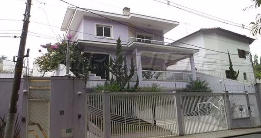 Sobrado com 4 quartos em Jardim São Bento