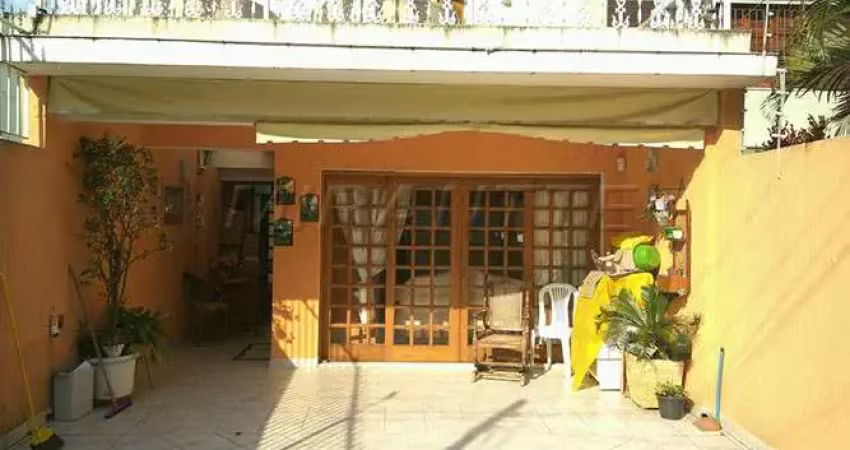 Sobrado de 276m² com 5 quartos em Horto Florestal