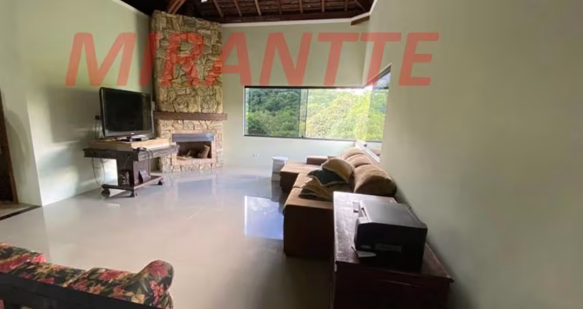 Sobrado de 750m² com 5 quartos em Serra Da Cantareira