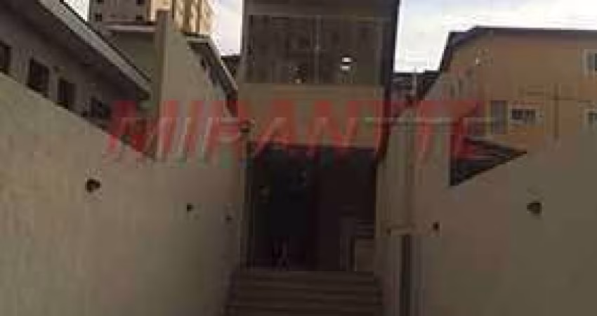 Sobrado de 360m² com 4 quartos em Santa Terezinha