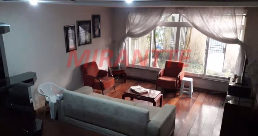 Sobrado de 150m² com 3 quartos em Jardim Picolo