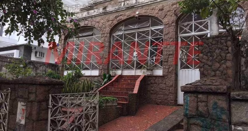Sobrado de 335m² com 3 quartos em Santana