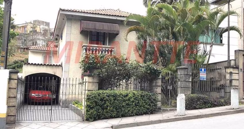 Sobrado de 144m² com 3 quartos em Horto Florestal