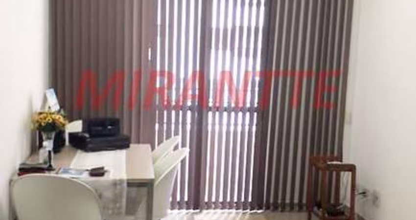 Apartamento de 68m² com 2 quartos em Água Fria