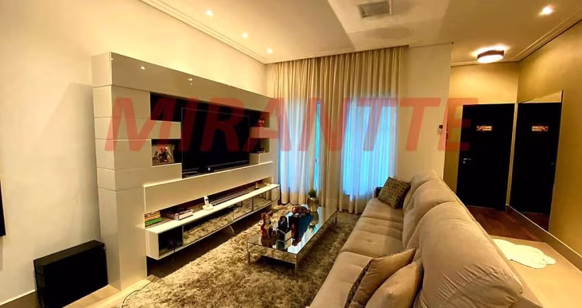 Sobrado de 197m² com 3 quartos em Santa Terezinha