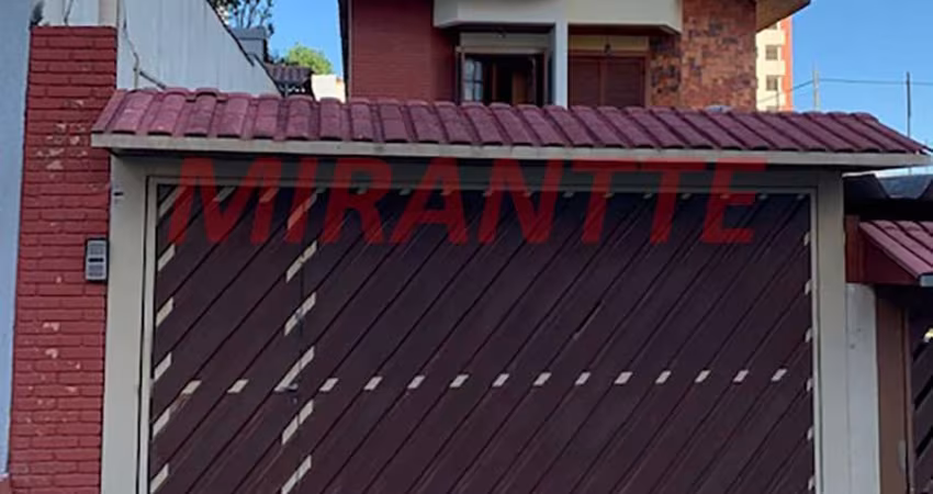 Sobrado de 143m² com 3 quartos em Santana