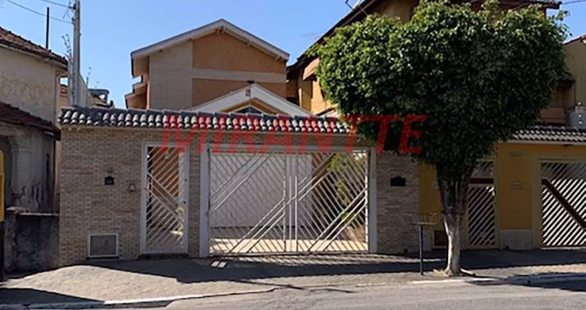 Sobrado de 390m² com 4 quartos em Pari