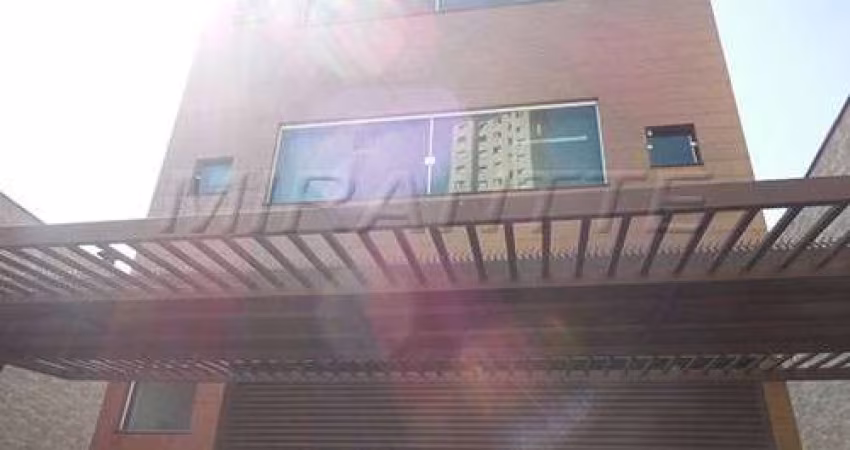 Comercial de 608m² em Imirim