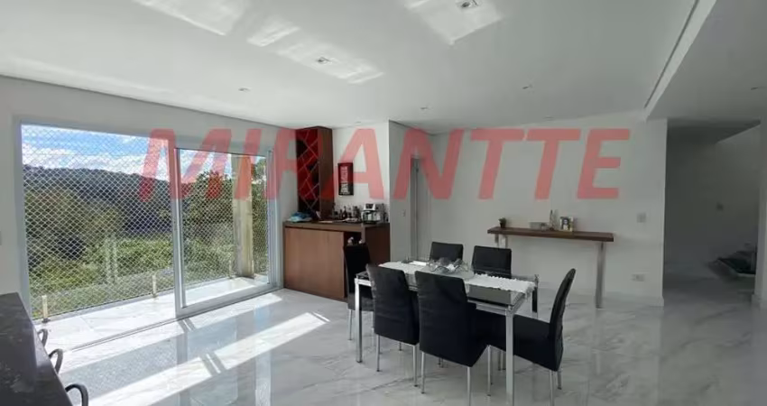 Sobrado de 350m² com 3 quartos em serra da cantareira