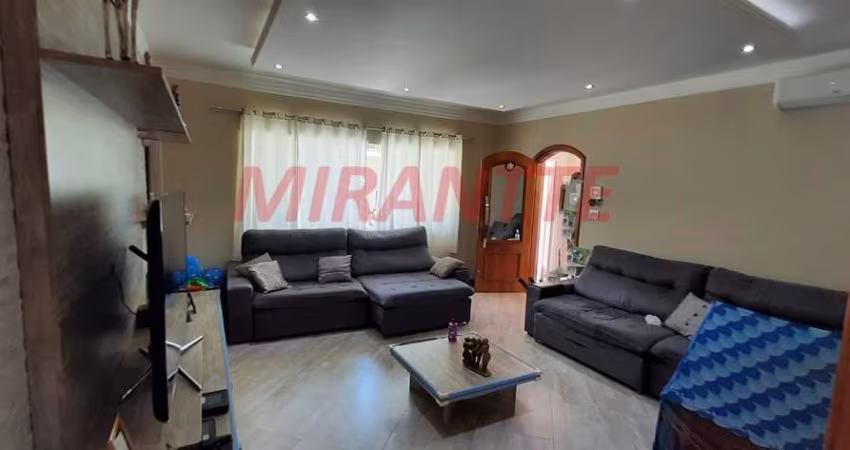 Sobrado de 223m² com 3 quartos em Parada Inglesa