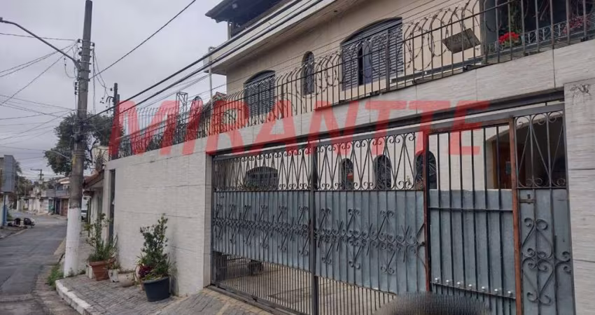 Sobrado de 180m² com 3 quartos em Vila Mazzei