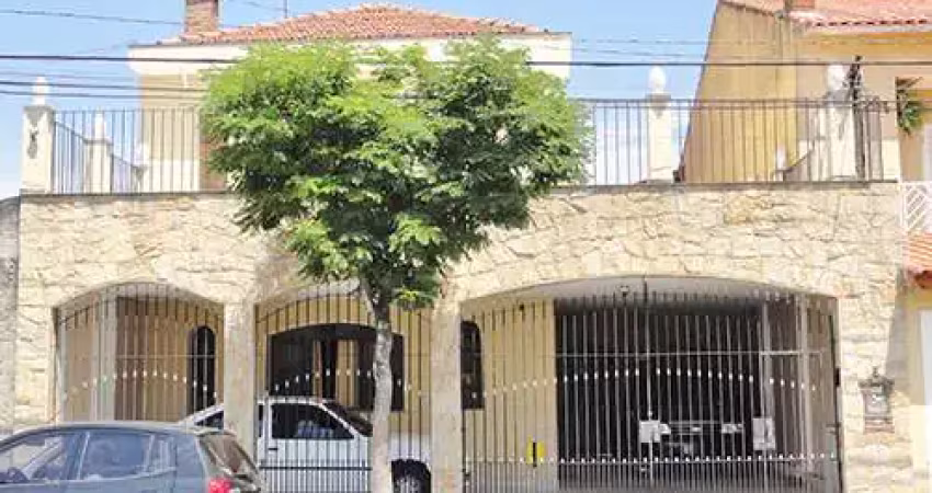 Sobrado de 300m² com 3 quartos em Jardim Guançã