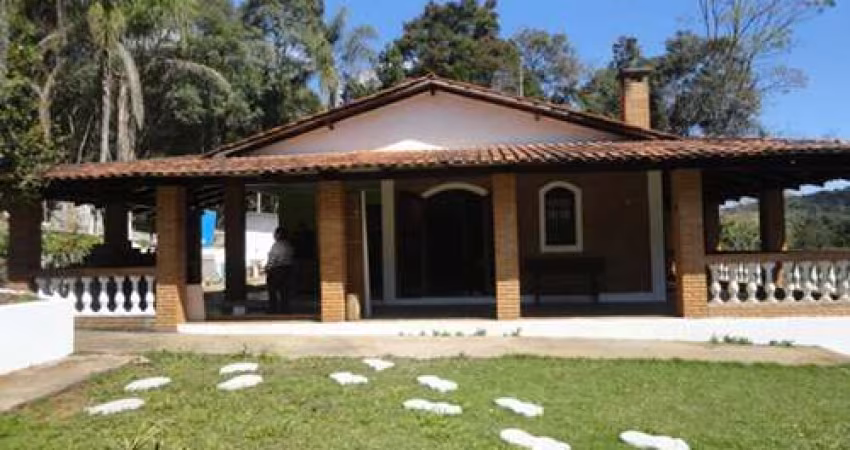 Casa terrea com 3 quartos em Jardim do Papai