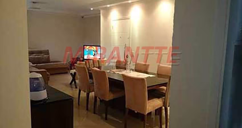 Apartamento de 160m² com 3 quartos em Água Fria